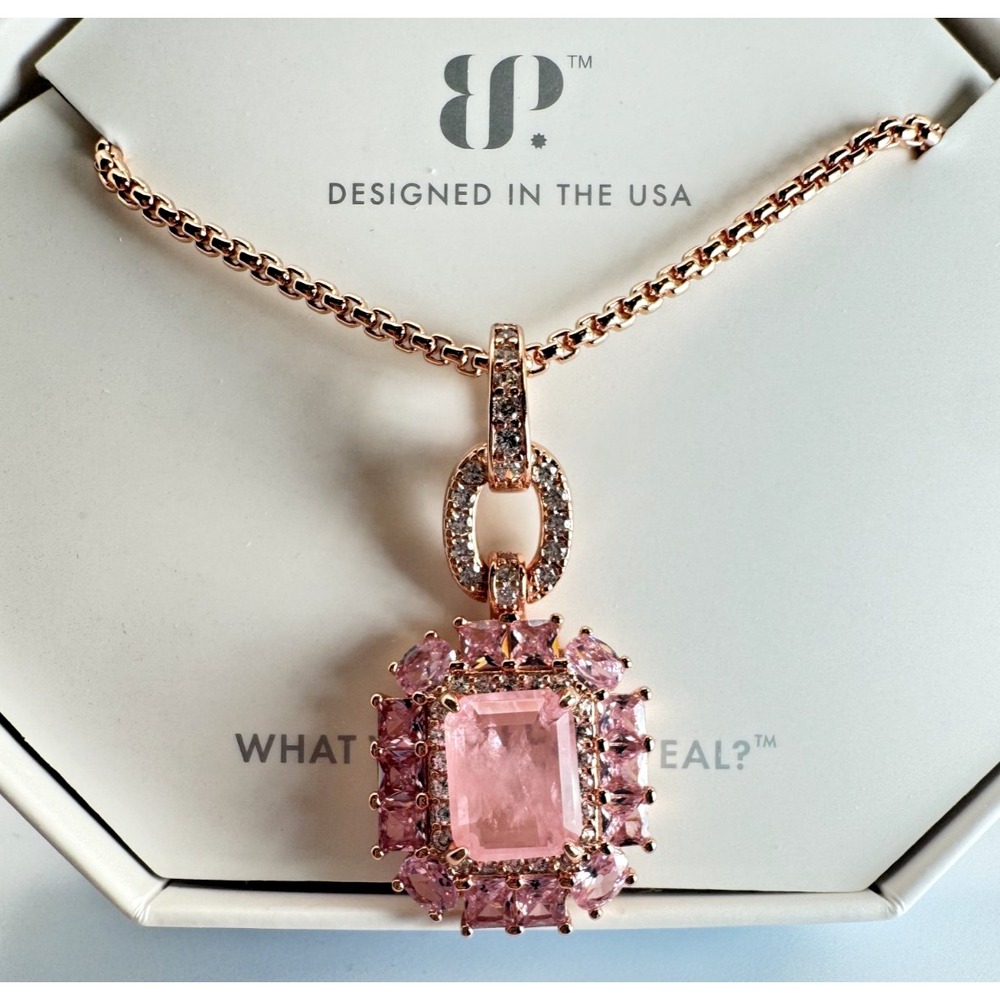 Bomb Party Sparks In The Sky Rose Quartz Necklace NK73304 Rose Gold Pendant